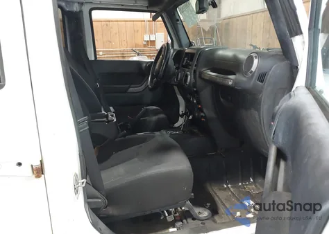 2015 Jeep Wrangler Unlimited Sport from USA, damaged, VIN 1C4BJWDG5FL768564